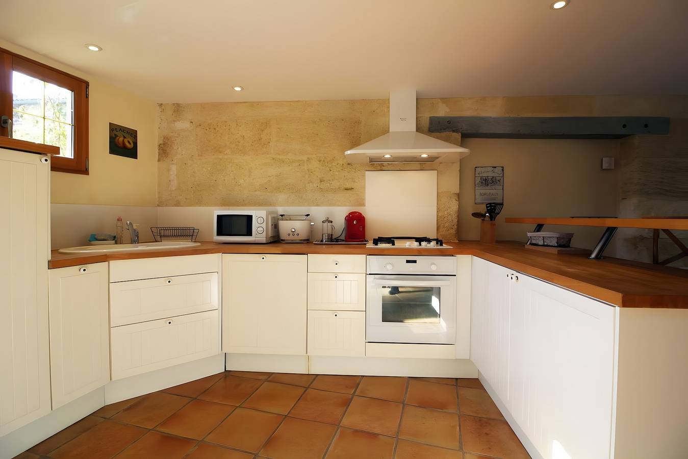 Gîte de charme « Le Cocon » avec piscine partagée, terrasse et Wi-Fi à Civrac de Blaye in Civrac-de-Blaye, Région de Blaye