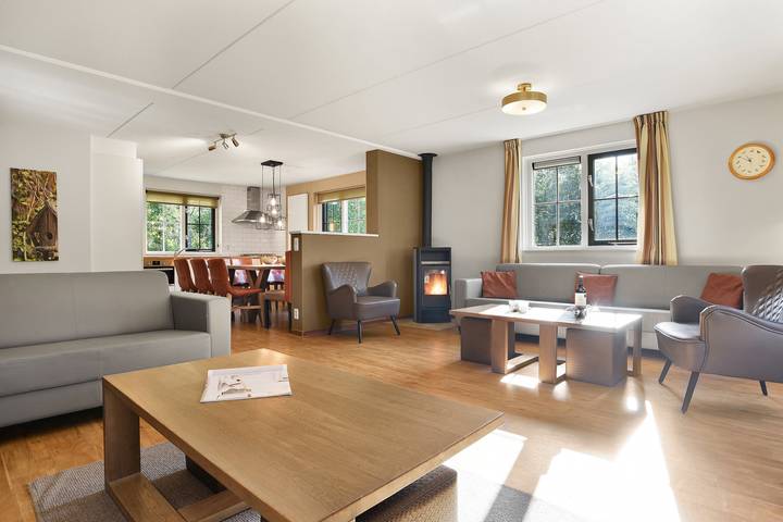 Ferienhaus für 12 Personen, mit Balkon/Terrasse und Terrasse