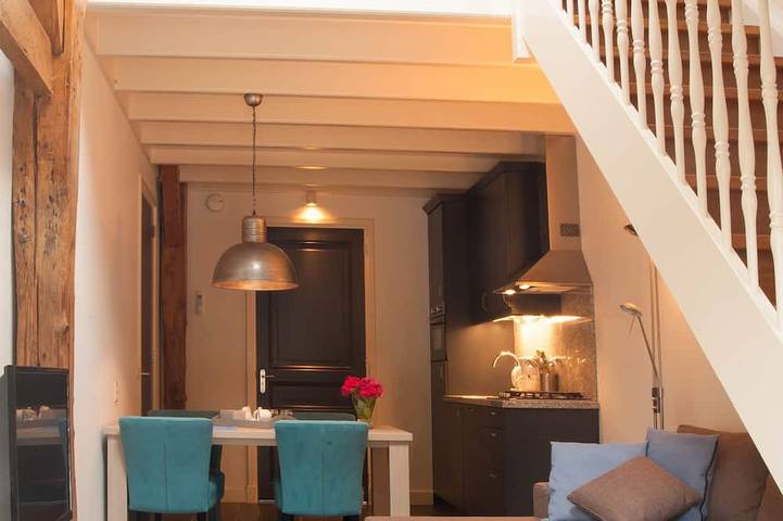 Ganze Wohnung, Vacation home with bath along the Utrecht Vecht in Groene Hart