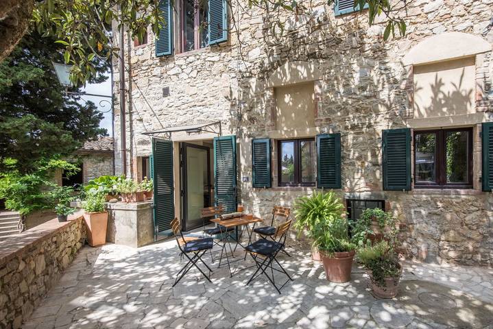 Appartamento per 4 persone, con Giardino a Castellina in Chianti