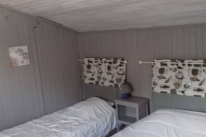 Gîte pour 5 personnes, avec terrasse dans Plage des Sables-Vignier - 4