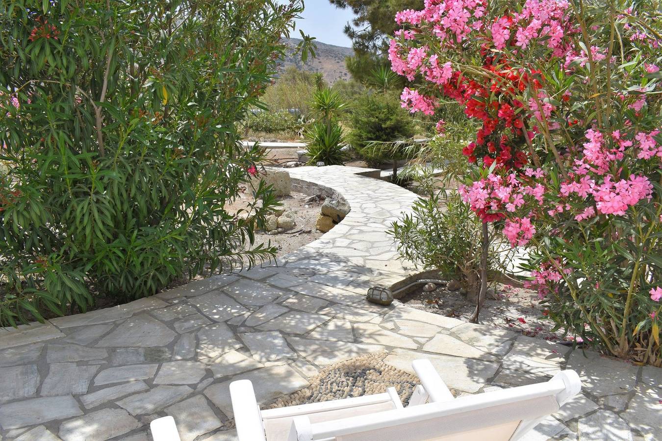 Elarionis Bungalow, Divine Sea Views, Furnished Terrace, Milos in Pollonia, Milos