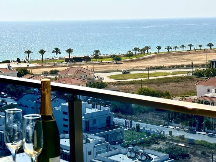 Apartment for 4 people, with balcony/terrace and ocean view in Cyprus
