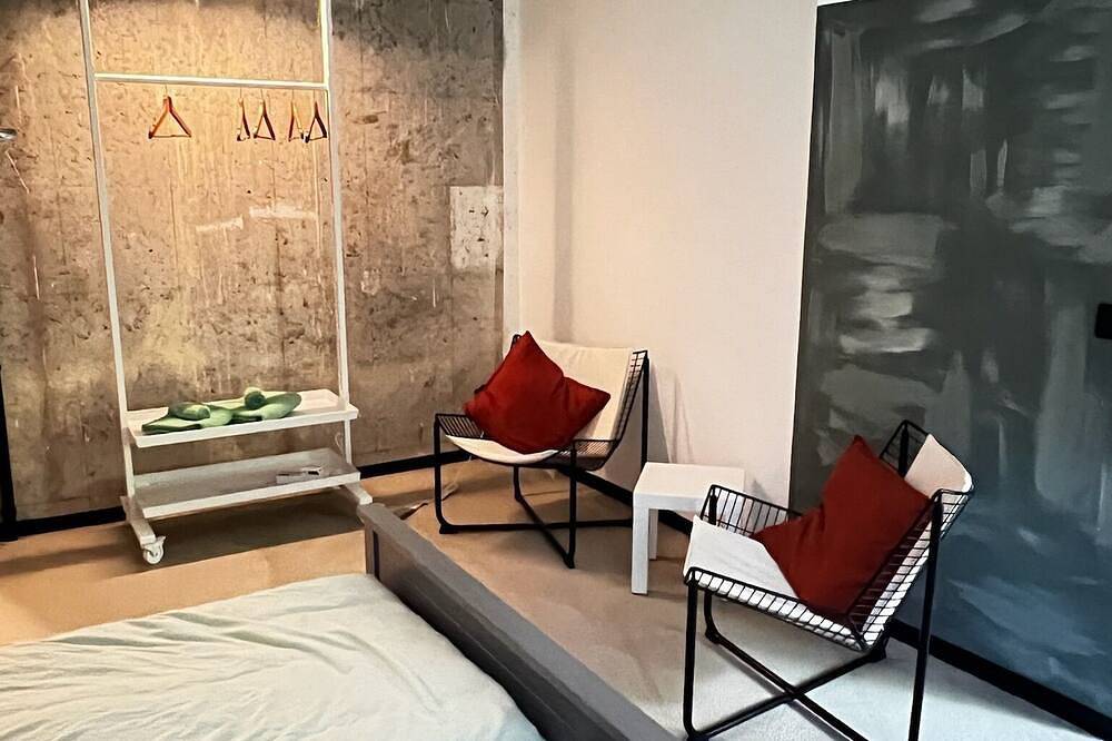 Ganze Wohnung, Carotel Industrial Style trifft Waldesruhe\ngern mit Hund in Laußnitz, Oberlausitz-Niederschlesien