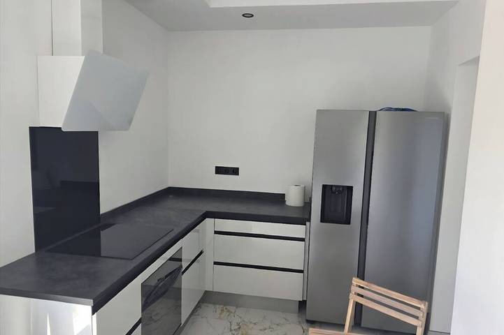 Modern and comfortable in Carnoux-en-Provence, Costa mediterránea (Francia)