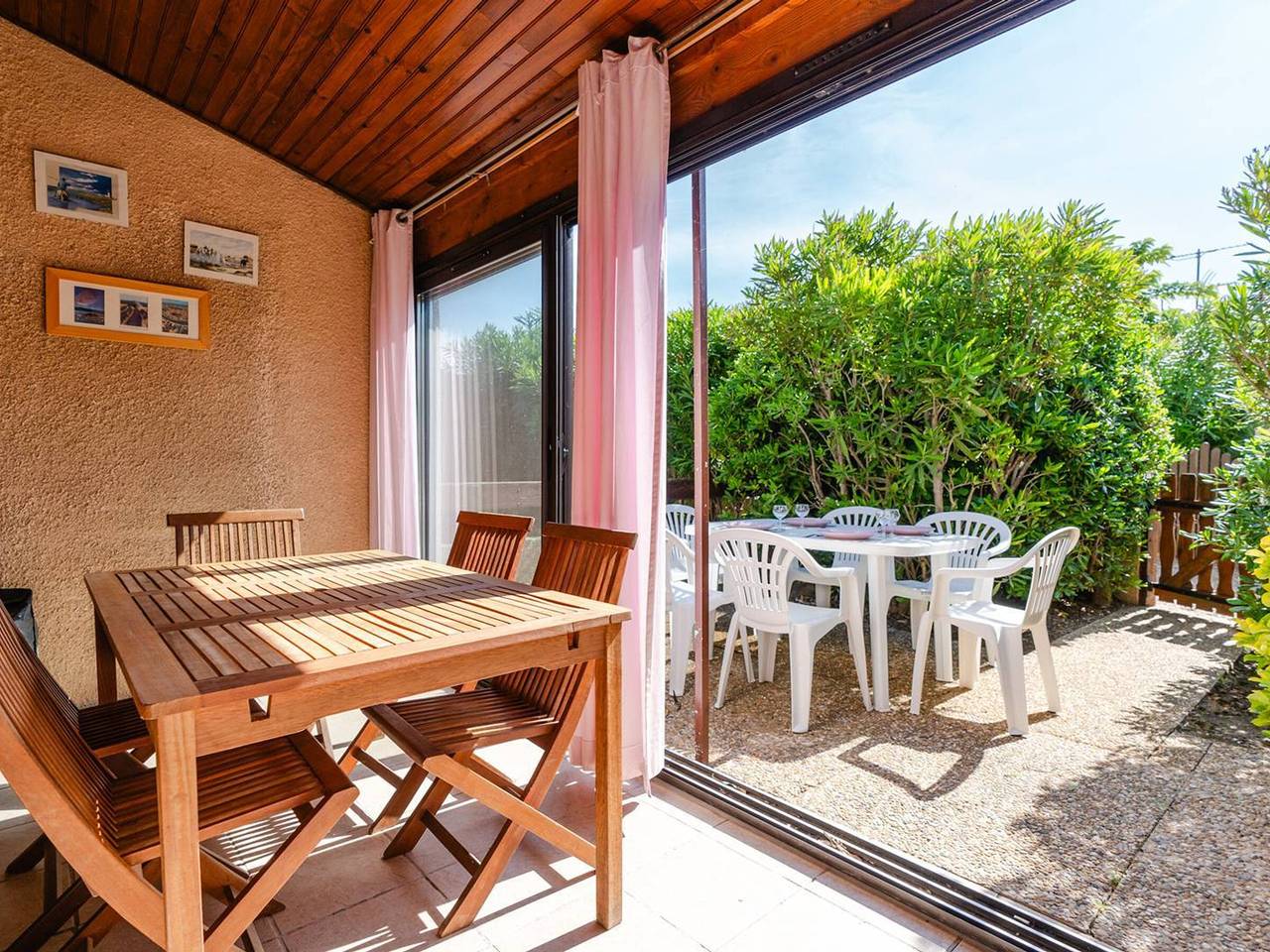 Moderne Villa mit Parkplatz und großer Terrasse in Strandnähe – Haustiere erlaubt! in Gruissan (Ville), Gruissan