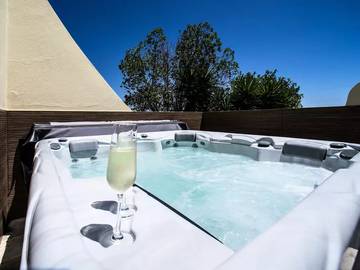 Villa voor 4 Personen in Bensafrim, Bensafrim e Barão de São João, Afbeelding 1