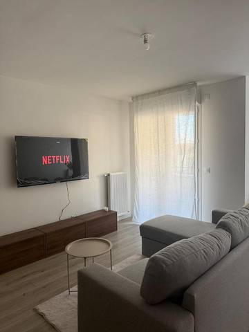 Gîte pour 4 personnes, avec balcon dans Persan