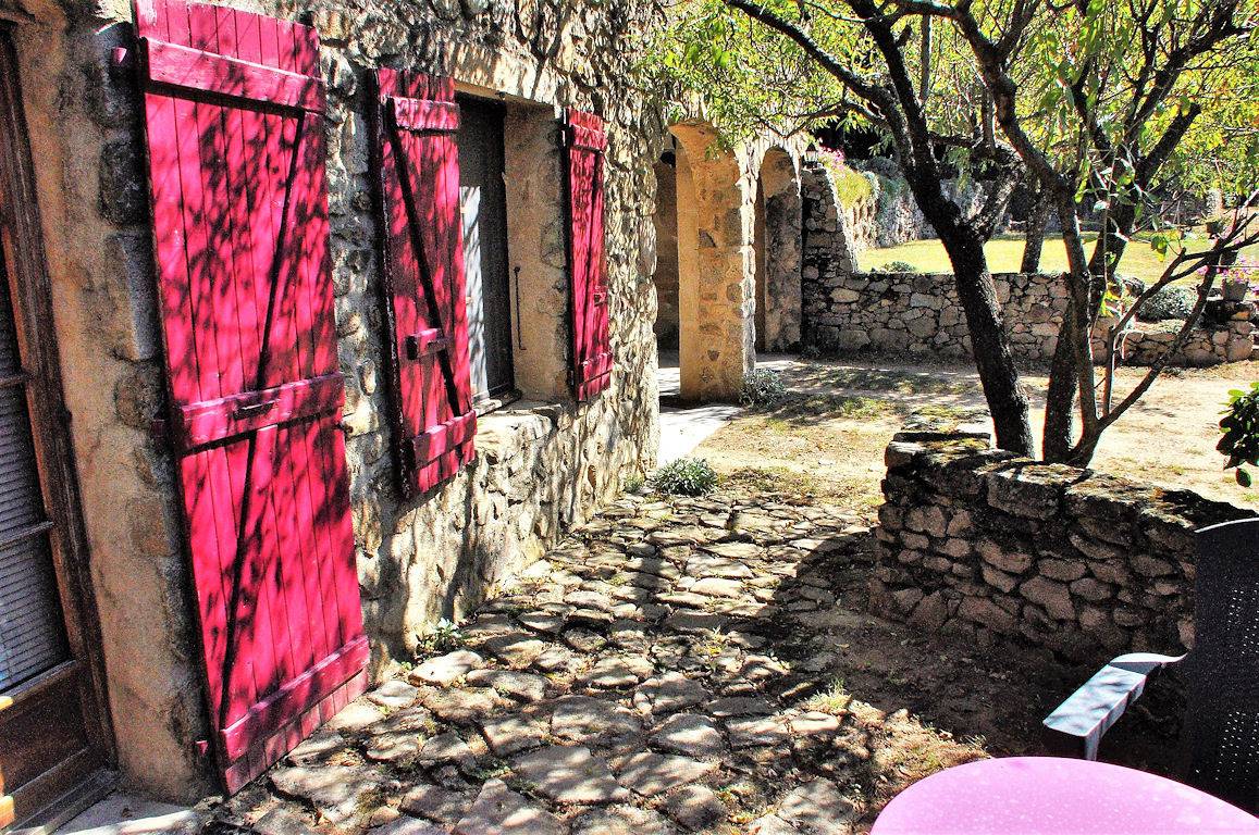 Chambre d'hôtes - Gîte de Thorée - Chambre in Maclas, Parc Naturel Régional du Pilat