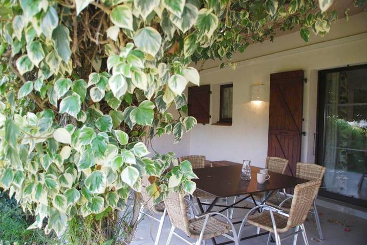 Villa pour 6 personnes, avec terrasse dans Santa Giulia - 3