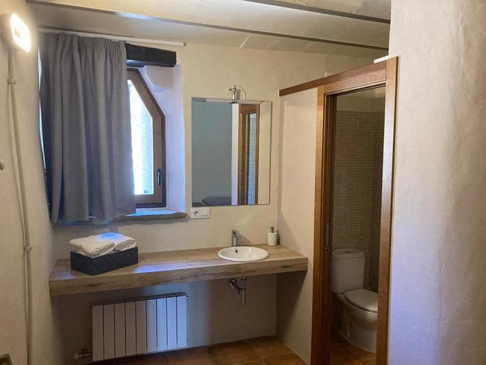 Casa rural para 2 personas, con jardín y piscina, Se admiten mascotas en Osona - 3