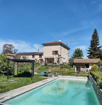 Cottage pour 2 personnes, avec piscine ainsi que terrasse et jardin à Chonas-l'Amballan
