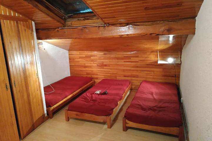 Gîte pour 7 personnes, avec balcon, animaux acceptés à Saint-Léger-les-Mélèzes - 3