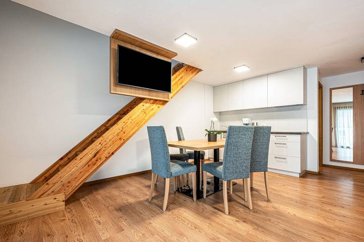 Entire apartment, Apartment "Kronplatz Villa Colli" with Balcony & Wi-Fi in Mitterolang - Valdaora di Mezzo, Olang
