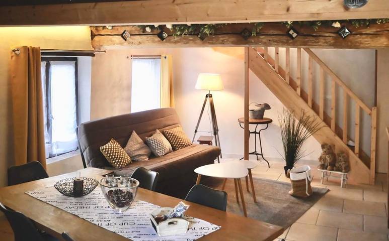 Location de vacances pour 4 personnes, avec Terrasse à Flines-lès-Mortagne