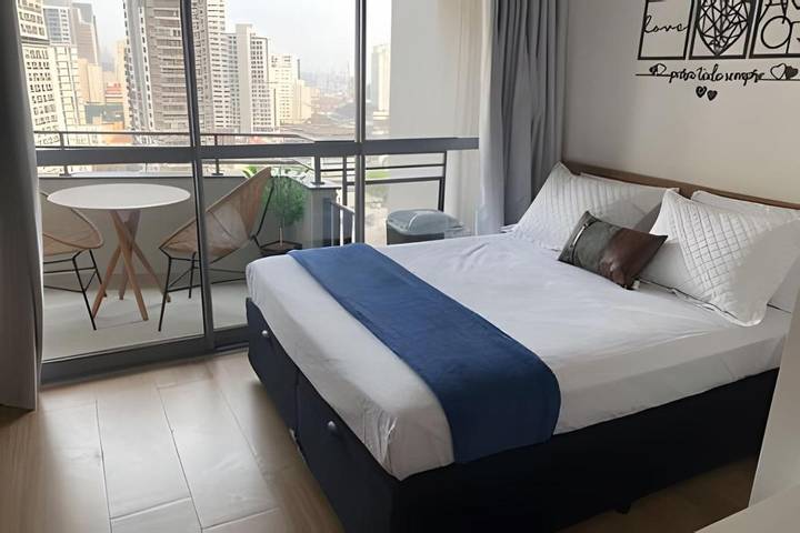 Casas e apartamentos de temporada para 2 pessoas, com piscina e sauna e ainda terraço em Itaim Bibi