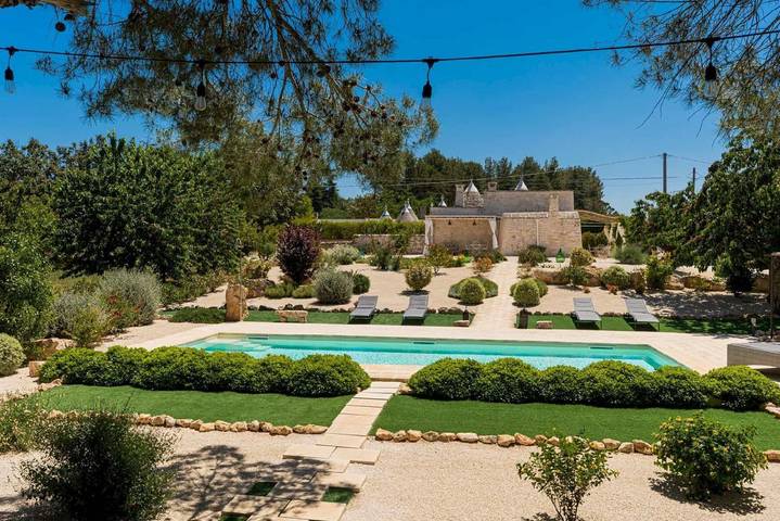 Villa per 4 persone, con giardino e piscina a Martina Franca