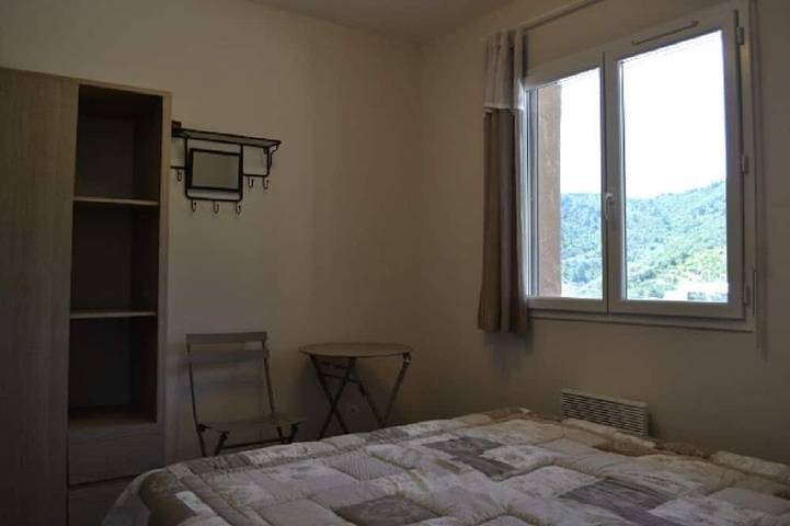 Location de vacances pour 6 personnes, avec jardin et terrasse, animaux acceptés à Vieussan - 2