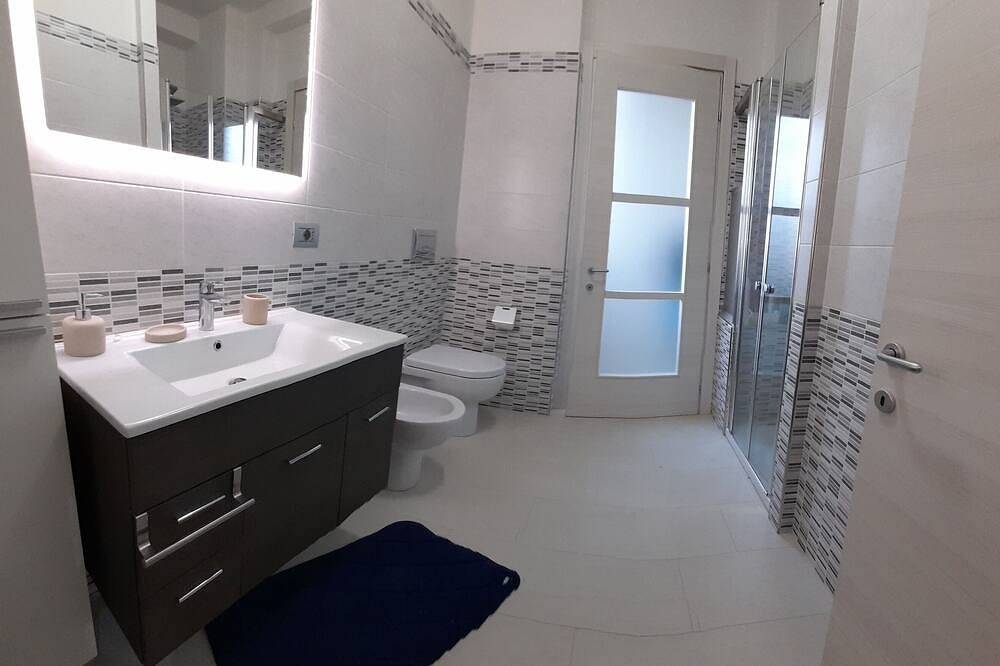 Ganze Wohnung, Comfortable apartment just minutes from the city in Selargius, Campidano