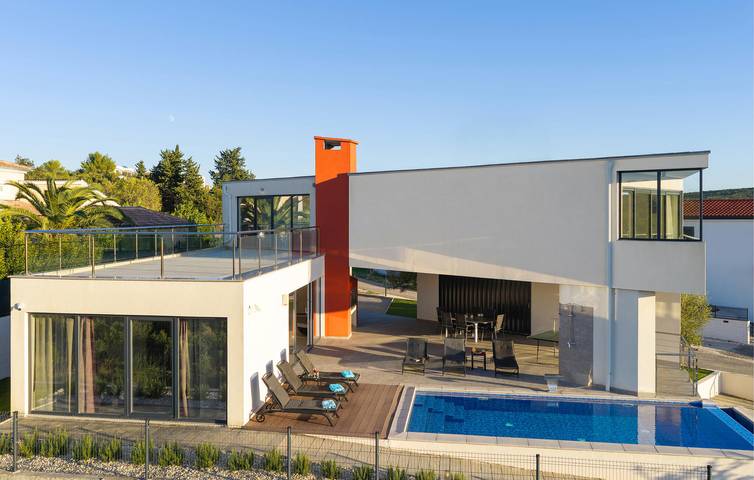 Ferienhaus für 8 Personen, mit Terrasse in Debeljak