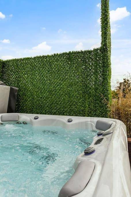 Appartement entier, Schitterende loft met jacuzzi en sauna in Mechelen in Malines, Région d'Anvers