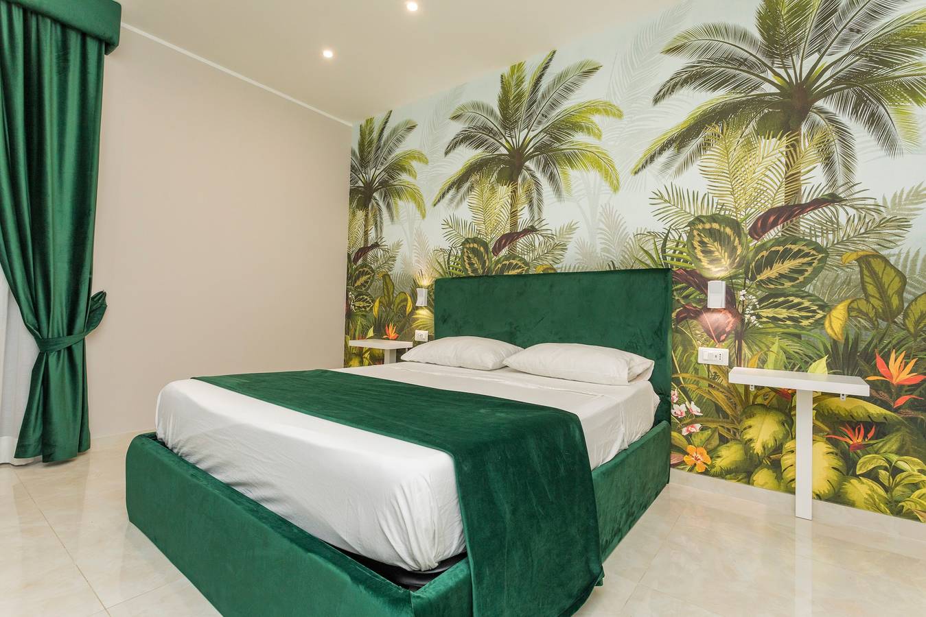 Room 'L'arte Del Porto - Camera 103' with Wi-Fi and Air Conditioning in Catania, Catania Province