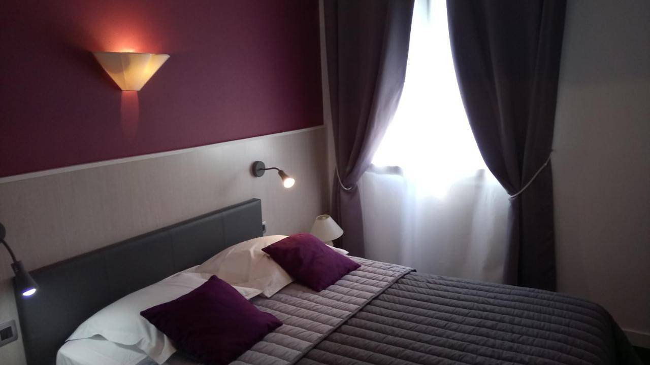 Hôtel Montespan in Lussac-les-Châteaux, Vienne (France)