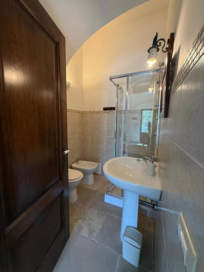 Chambre d’hôte pour 4 personnes, avec piscine ainsi que jardin et vue à Locorotondo - 3