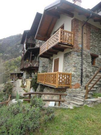 Maison de campagne pour 4 personnes, avec jardin et vue, adapté aux familles à Varallo