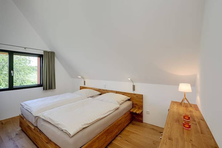 Reetdach trifft Moderne; Seeblick, Sauna, Garten und viel mehr... in Wreechen, Putbus