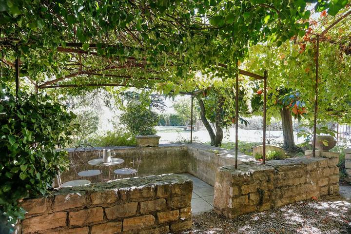 Villa cómoda en Caromb con piscina privada in Caromb, Parque natural regional del Mont Ventoux