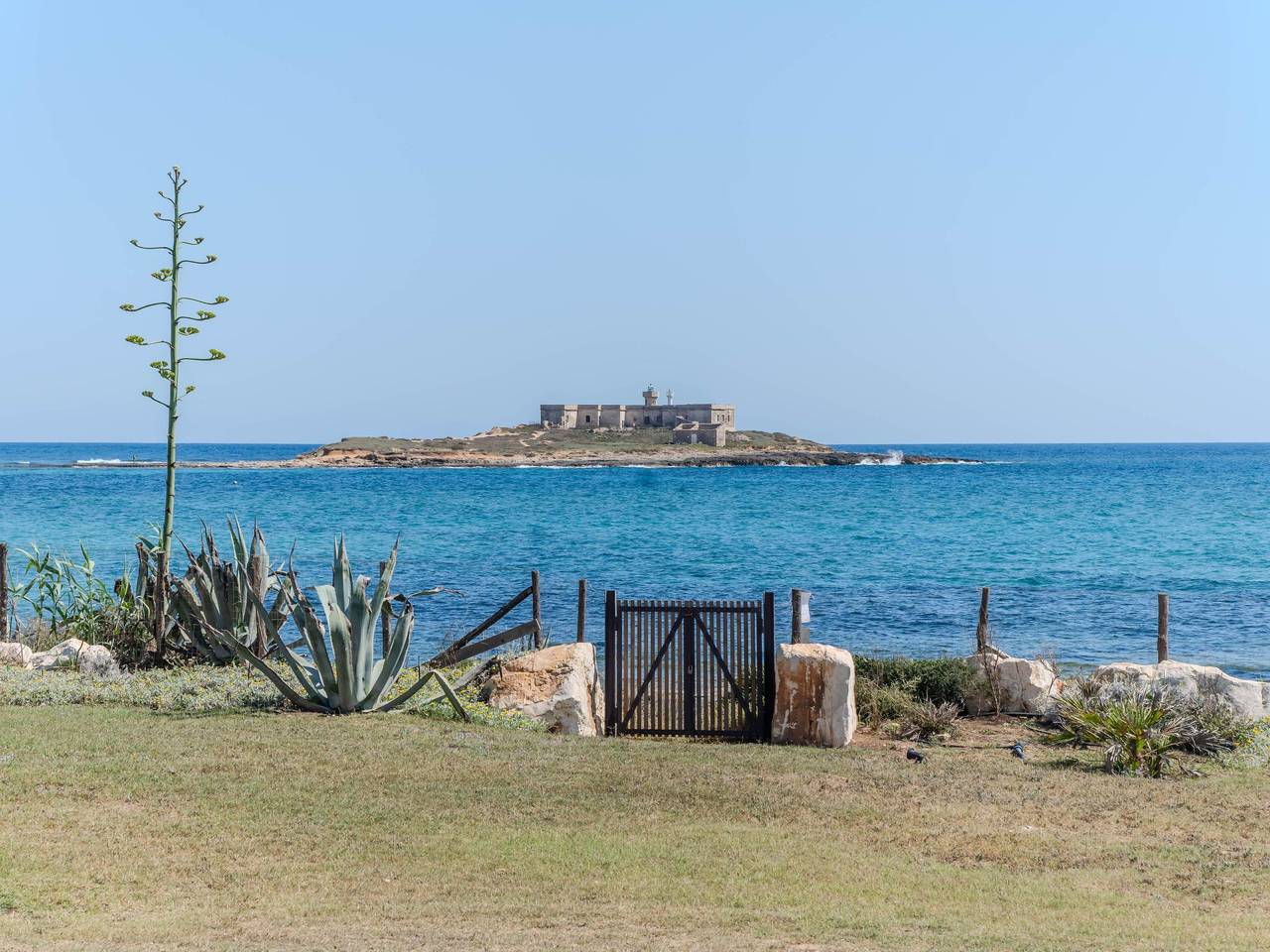 Europas südlichstes Luxusdomizil am Meer in Playa Carratois, Portopalo di Capo Passero