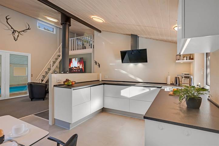 Ferienhaus für 10 Personen, mit Terrasse und Whirlpool sowie Sauna in Vejers Strand - 2