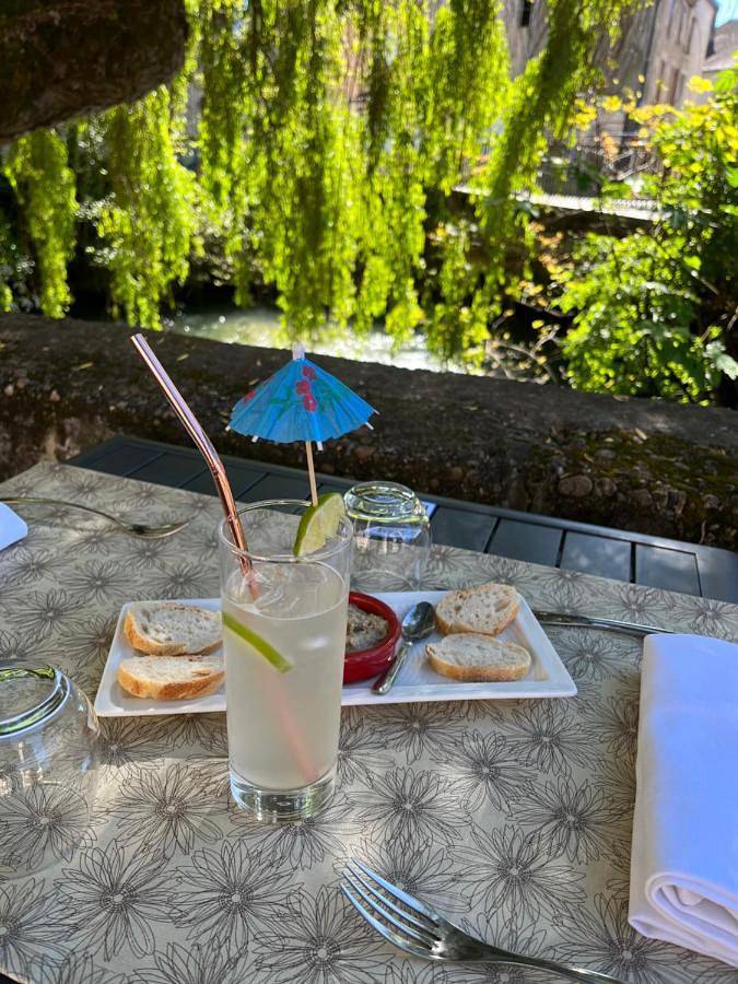 Hôtel pour 2 personnes, avec vue et terrasse, animaux acceptés