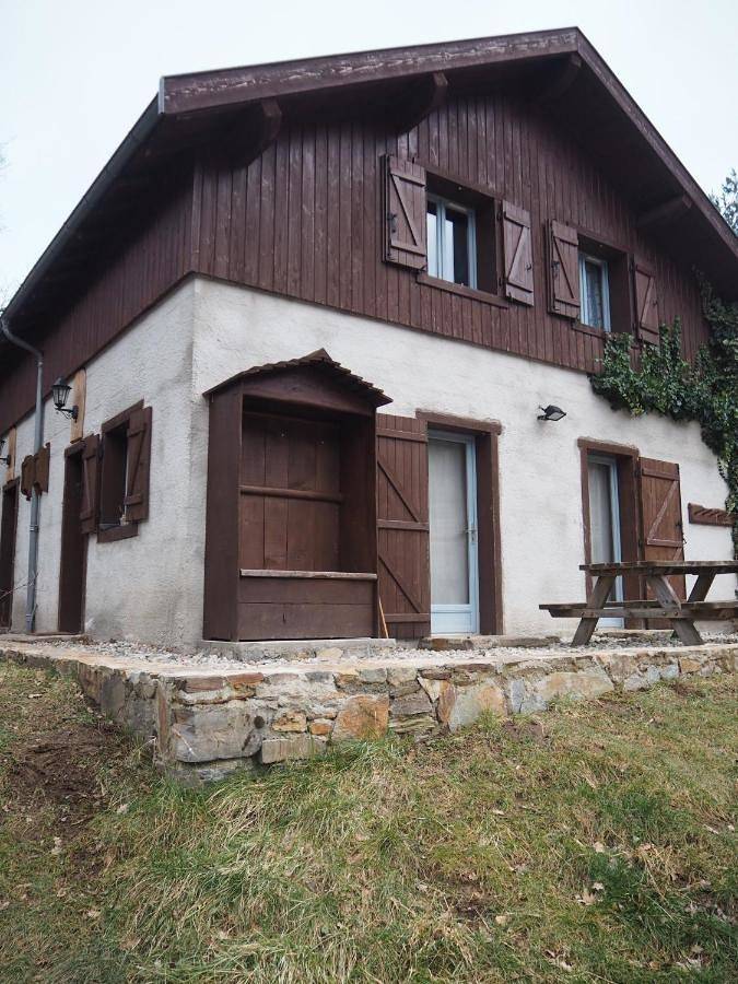 Ferme pour 4 personnes, avec vue et jardin, adapté aux familles dans l' Ariège