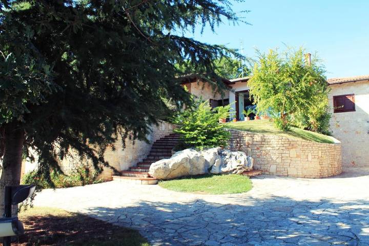 Location de vacances pour 2 personnes, avec jardin, animaux acceptés à Corato - 3