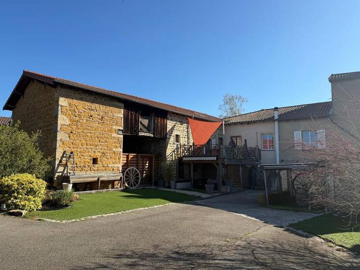 Location de vacances pour 4 personnes, avec vue et balcon à Bully - 4