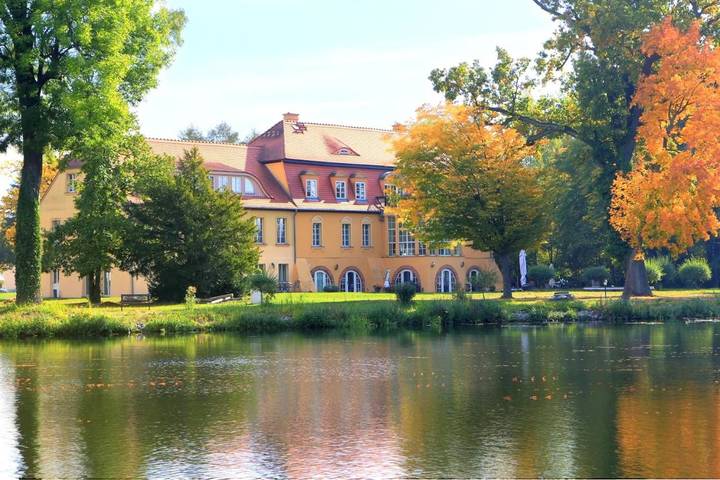 Hotel für 2 Personen, mit Terrasse und Garten in Zehdenick