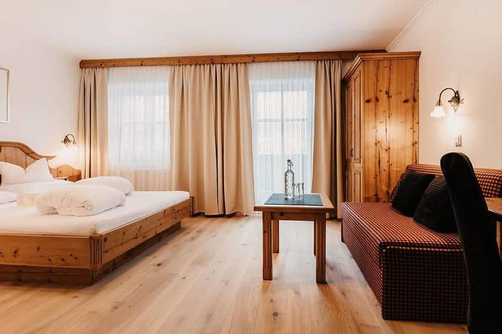 Doppelzimmer mit Dusche, Wc - Naturhotel Schütterbad in Unken, Pinzgau