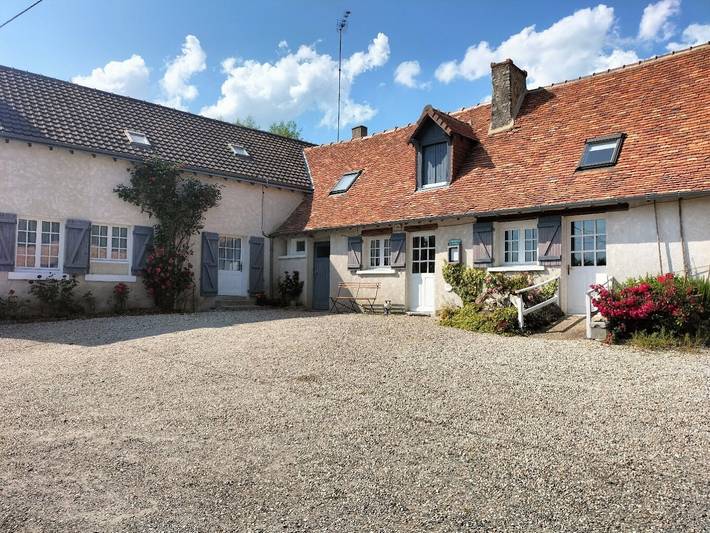 Chambre d’hôte pour 2 personnes, avec piscine et jardin dans Indre - 2