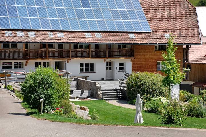 Entire apartment, Apartment 'Bauernstüble' with Mountain View, Shared Terrace and Wi-Fi in Gutach (Schwarzwaldbahn), Central Black Forest