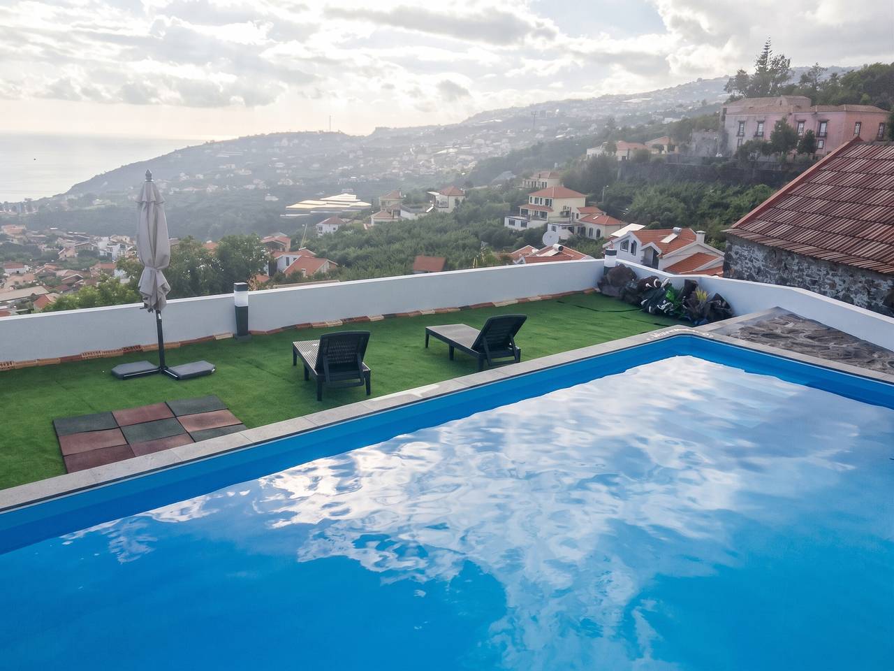 Charmantes Ferienhaus in Ponta do Sol mit privatem Pool in Pináculo, Ponta do Sol