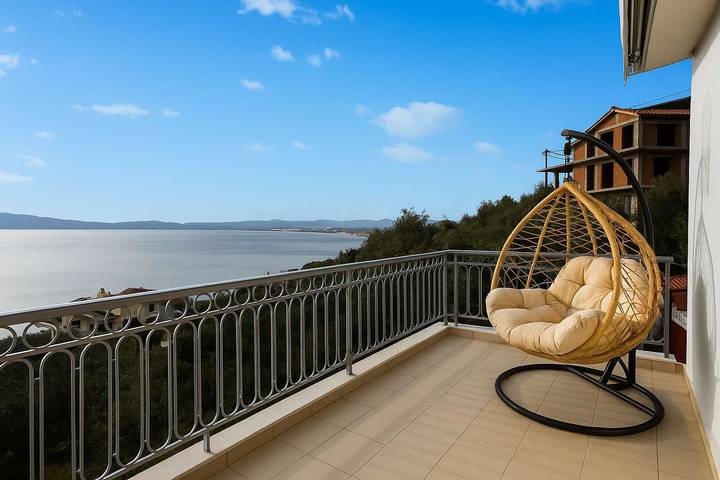 Vakantiehuis voor 5 personen, met Uitzicht op zee en Tuin in Kalamata