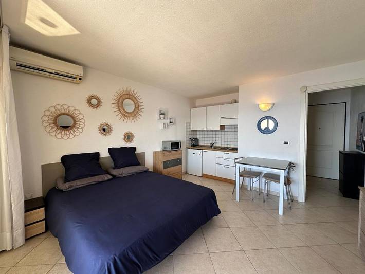 Gîte pour 3 personnes, avec piscine ainsi que vue et terrasse, animaux acceptés dans Plage Du Golfe Bleu Roquebrune Cap Martin - 3