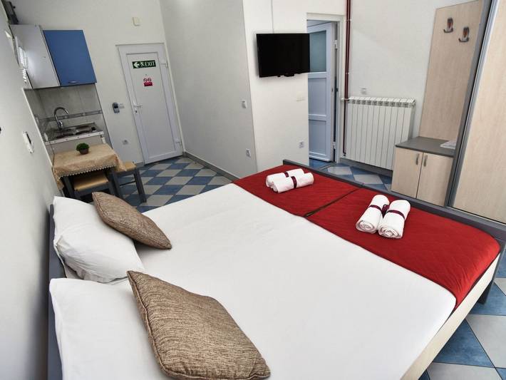 Gîte pour 2 personnes, avec balcon dans Tivat - 4