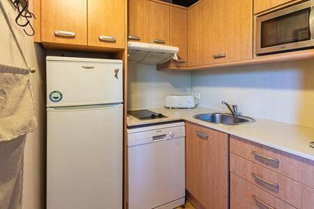 Gîte pour 5 personnes, avec balcon à Err - 4