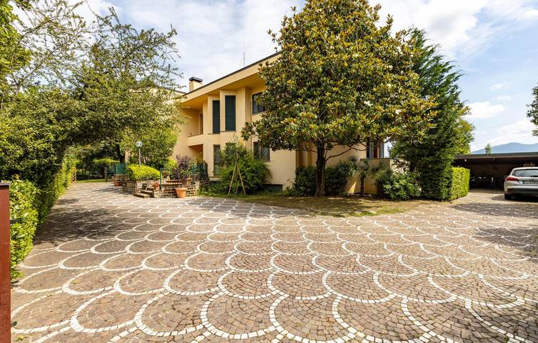 Casa vacanza per 12 persone, con giardino e terrazza nonché piscina - 1