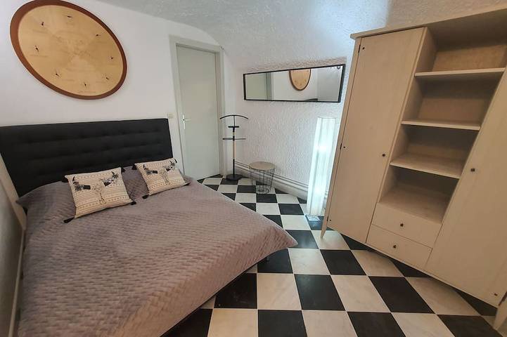 Gîte pour 4 personnes, avec jardin ainsi que terrasse et piscine, animaux acceptés à Soultzeren - 2