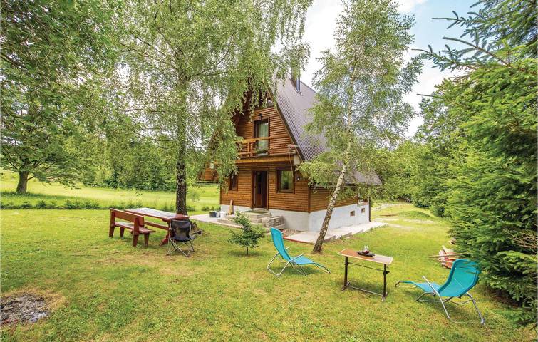 Ferienhaus für 5 Personen, mit Terrasse und Ausblick in Delnice