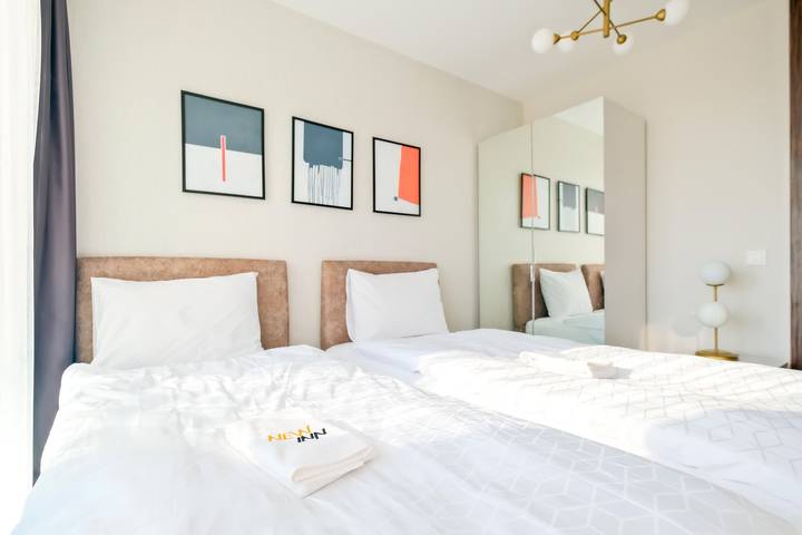 Apartamento entero, Eden - Bright Modern 2Br Apt w/ Parking & Gym in Estambul, Región del Mármara